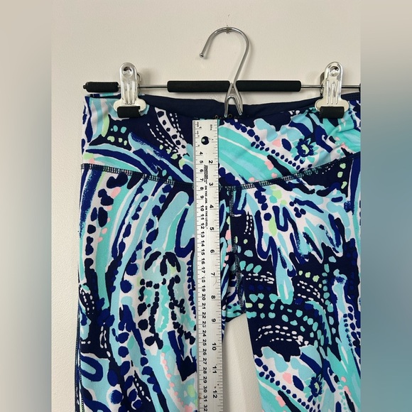 Lilly Pulitzer Cropped Luxletic Leggings Blue and Teal S - Picture 4 of 8
